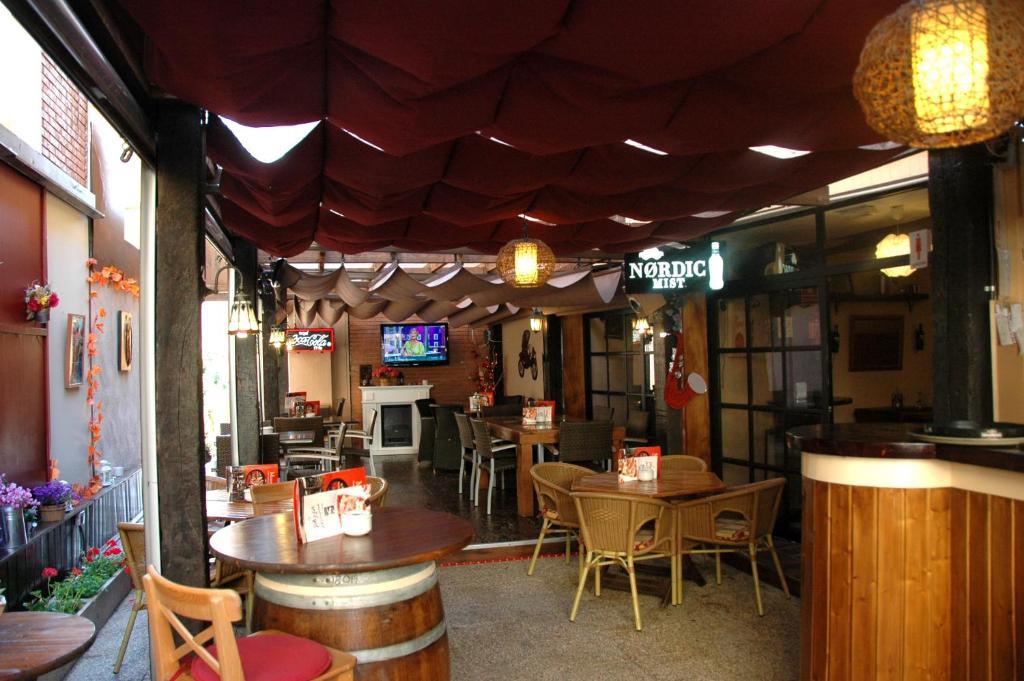 Hostal Montsant Σαλού Εξωτερικό φωτογραφία