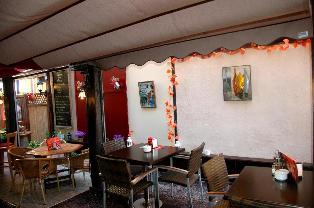 Hostal Montsant Σαλού Εξωτερικό φωτογραφία