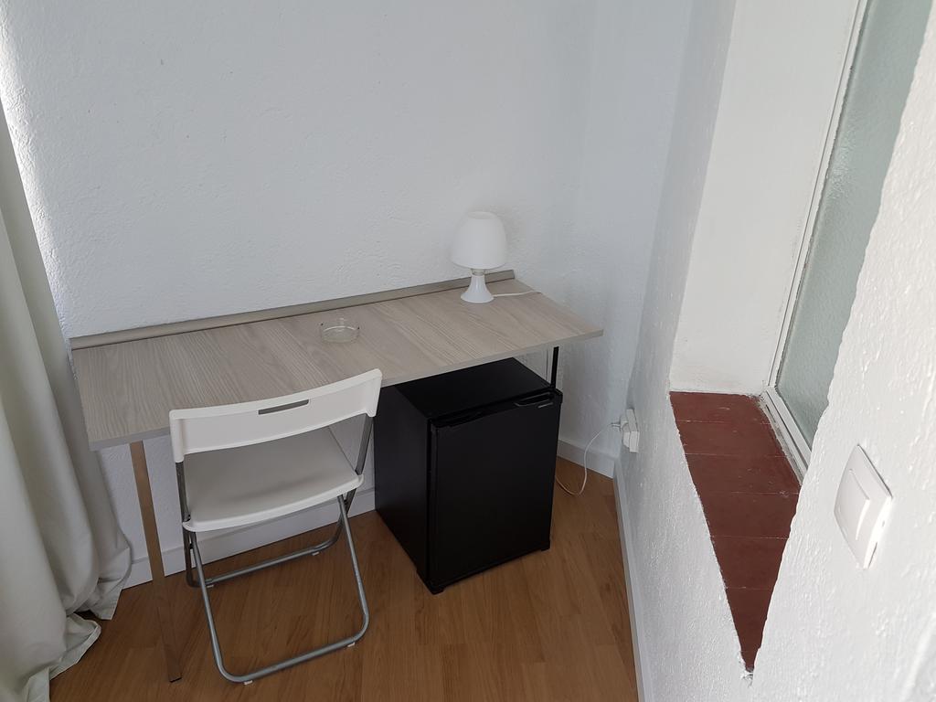 Hostal Montsant Σαλού Εξωτερικό φωτογραφία