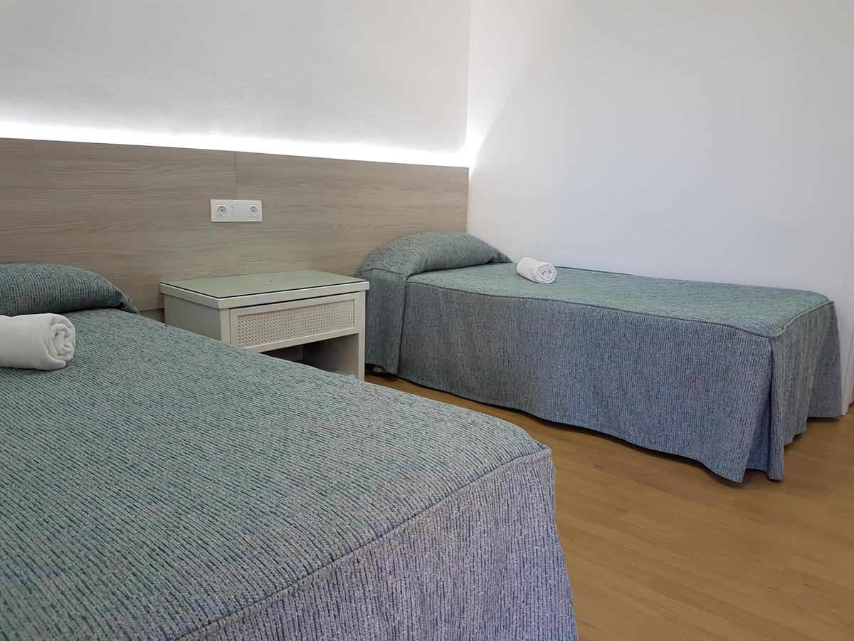 Hostal Montsant Σαλού Εξωτερικό φωτογραφία