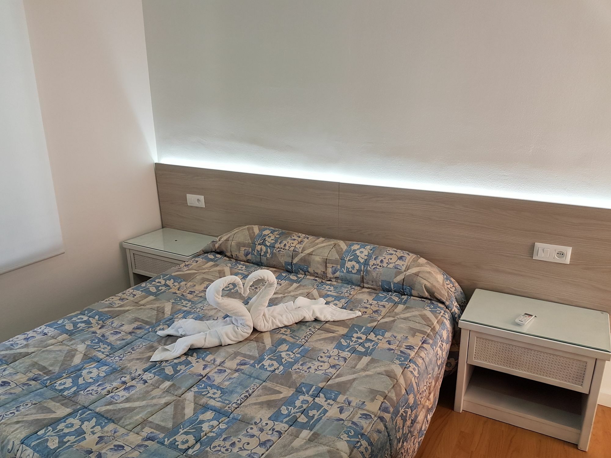 Hostal Montsant Σαλού Εξωτερικό φωτογραφία